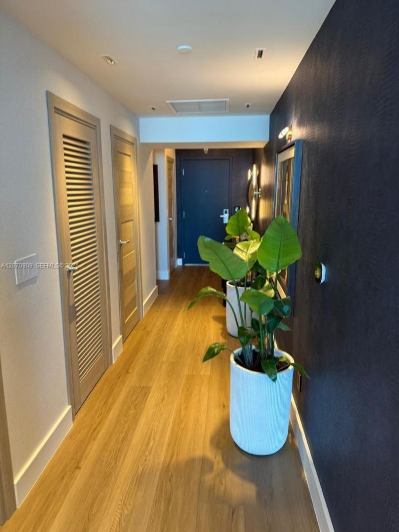 888 Biscayne Blvd , Unit 1509, Miami, FL 33132 Photo