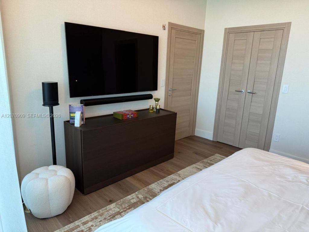 888 Biscayne Blvd , Unit 1509, Miami, FL 33132 Photo