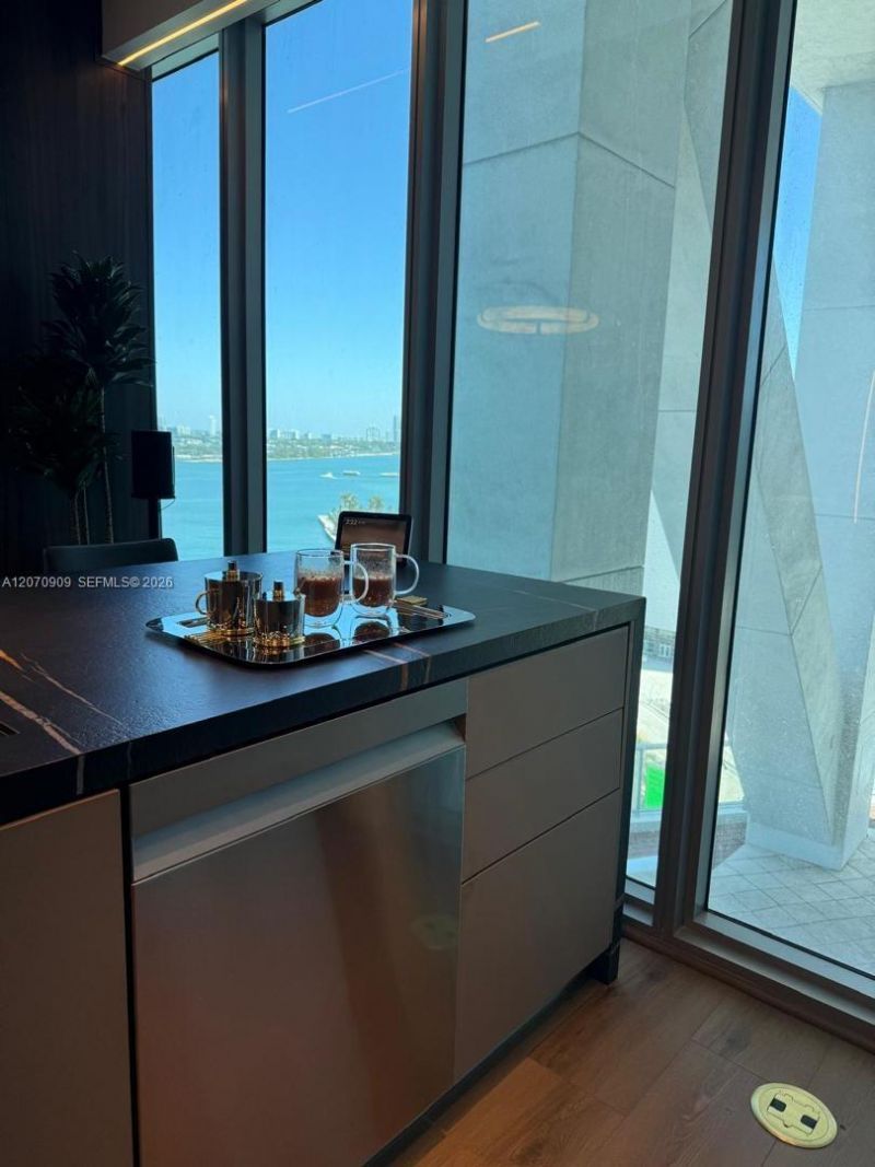 888 Biscayne Blvd , Unit 1509, Miami, FL 33132 Photo