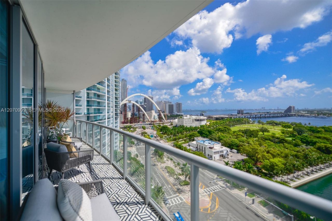 888 Biscayne Blvd , Unit 1509, Miami, FL 33132 Photo