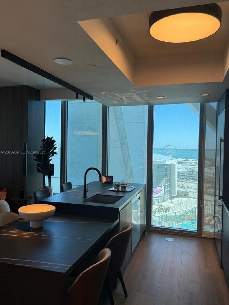 888 Biscayne Blvd , Unit 1509, Miami, FL 33132 Photo