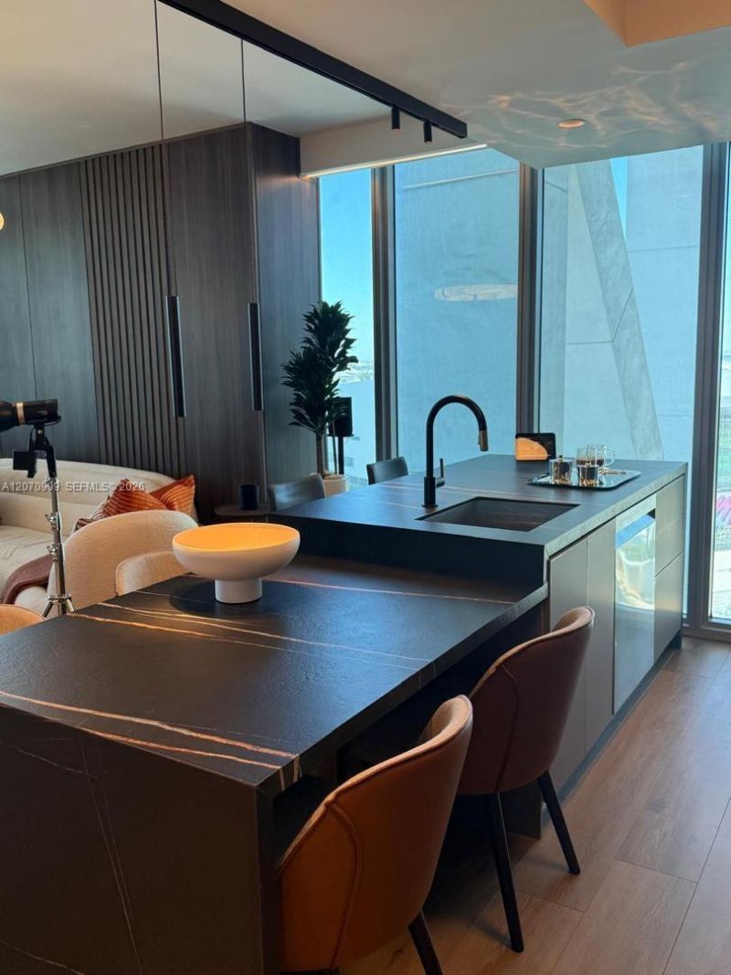 888 Biscayne Blvd , Unit 1509, Miami, FL 33132 Photo
