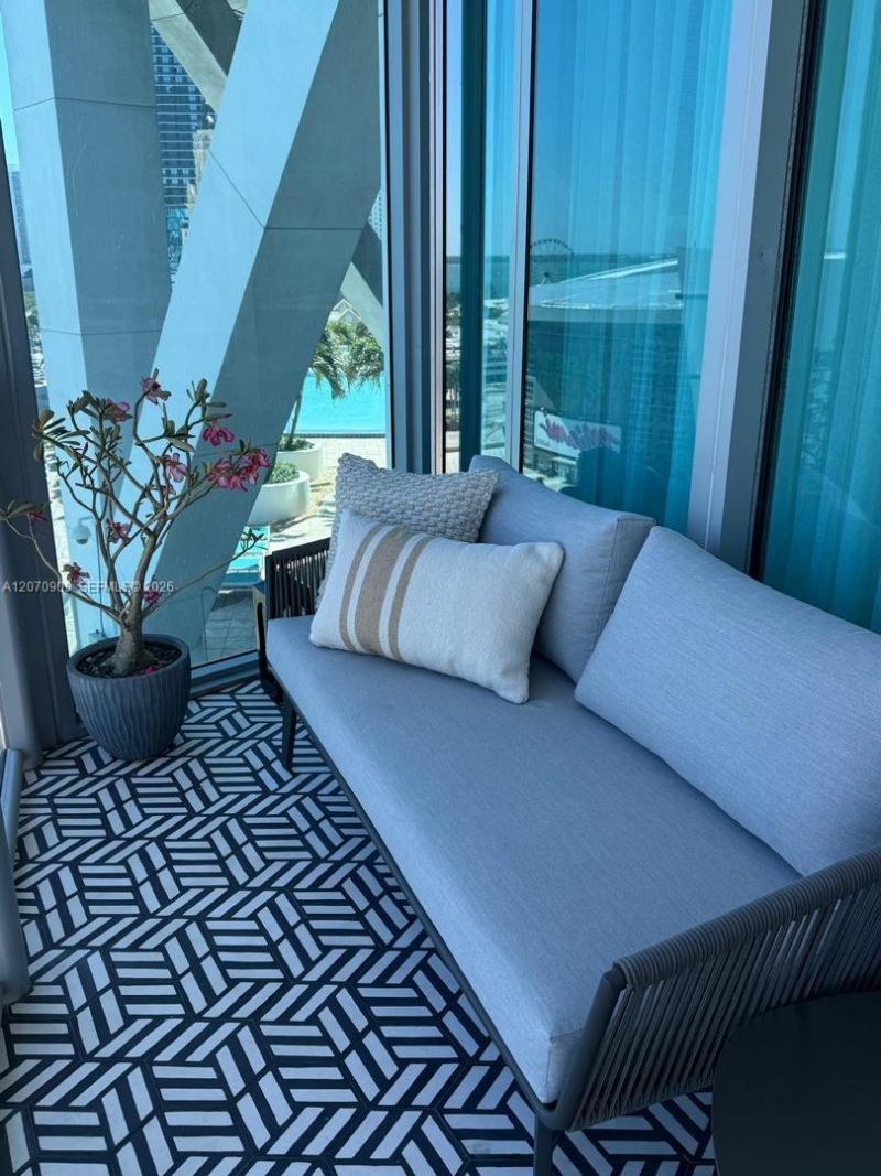 888 Biscayne Blvd , Unit 1509, Miami, FL 33132 Photo