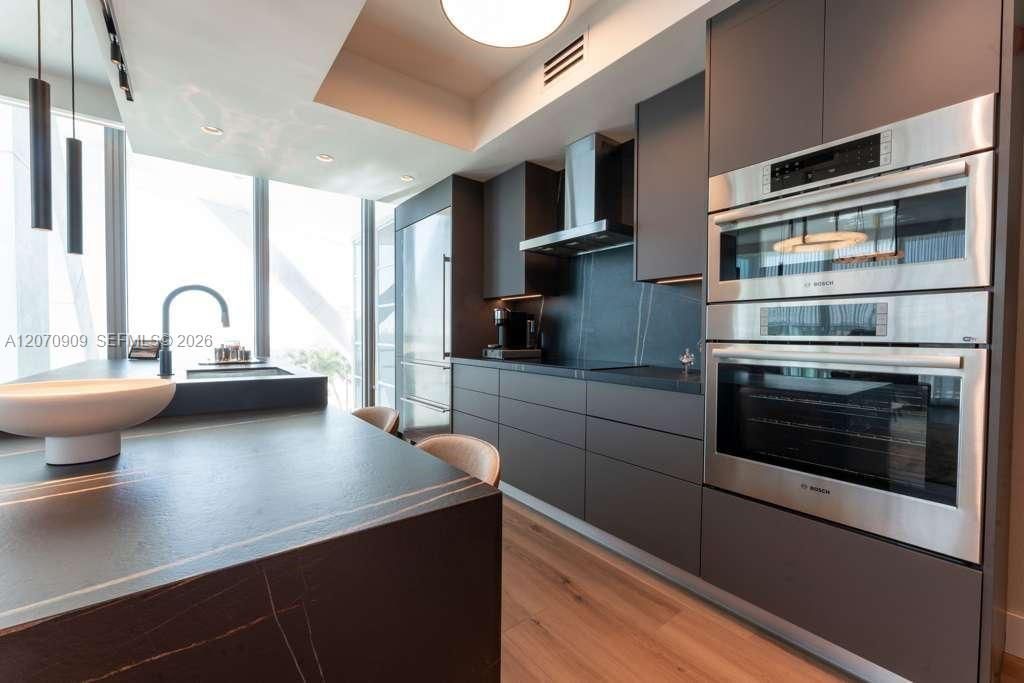 888 Biscayne Blvd , Unit 1509, Miami, FL 33132 Photo
