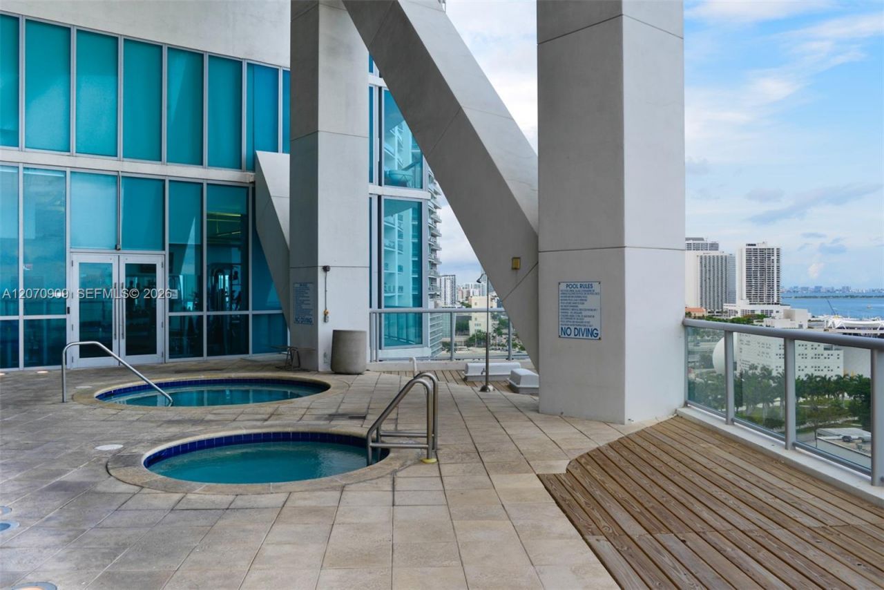 888 Biscayne Blvd , Unit 1509, Miami, FL 33132 Photo
