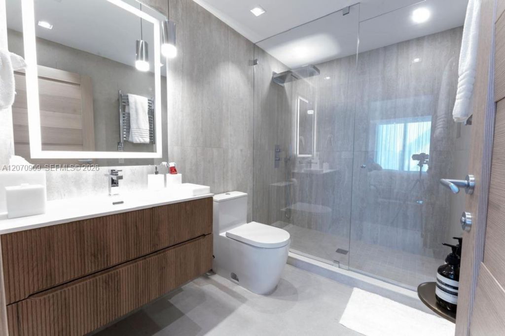 888 Biscayne Blvd , Unit 1509, Miami, FL 33132 Photo