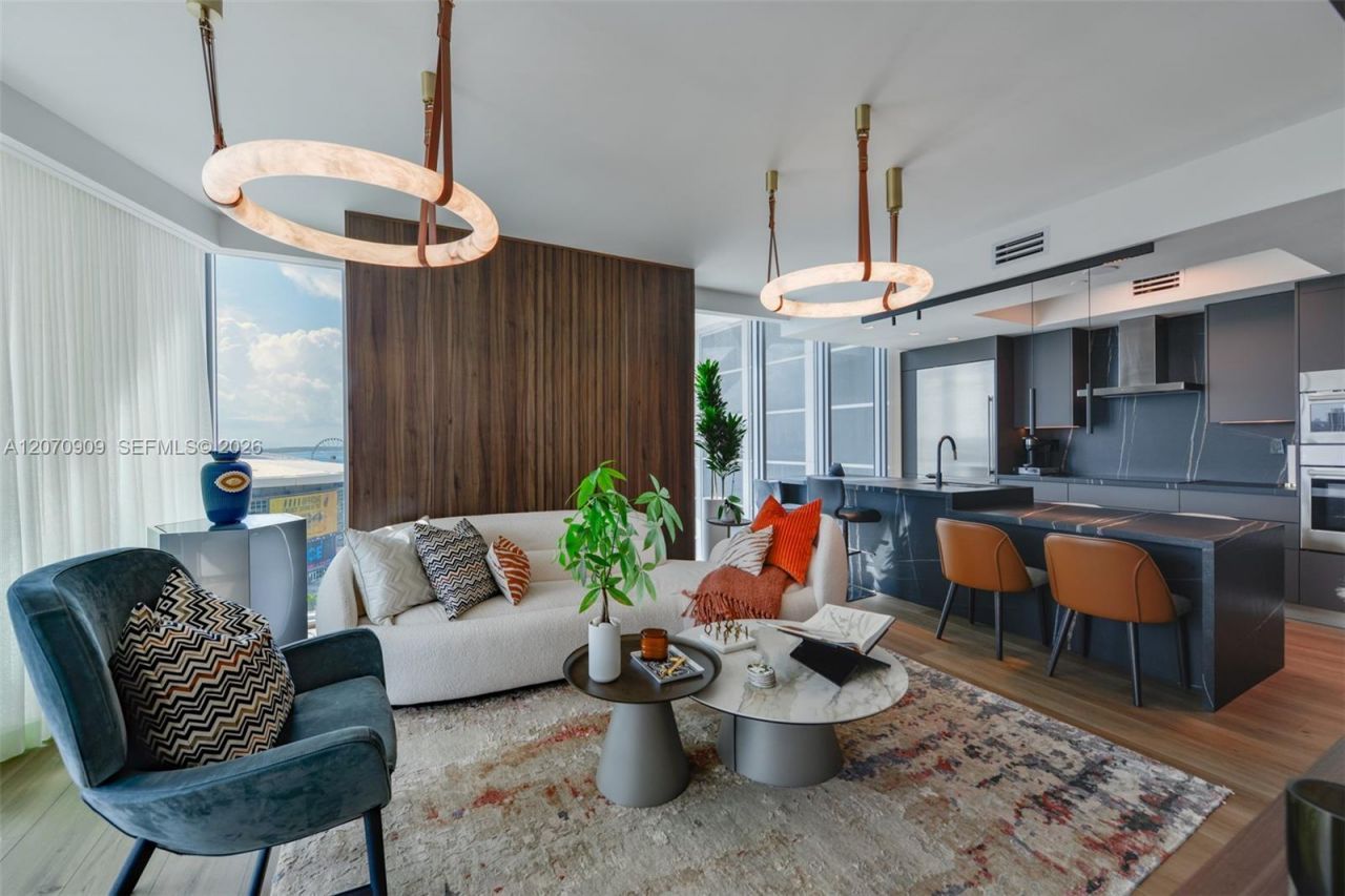 888 Biscayne Blvd , Unit 1509, Miami, FL 33132 Photo