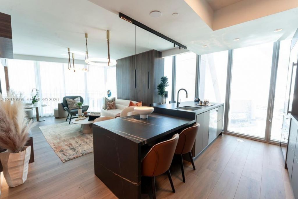 888 Biscayne Blvd , Unit 1509, Miami, FL 33132 Photo