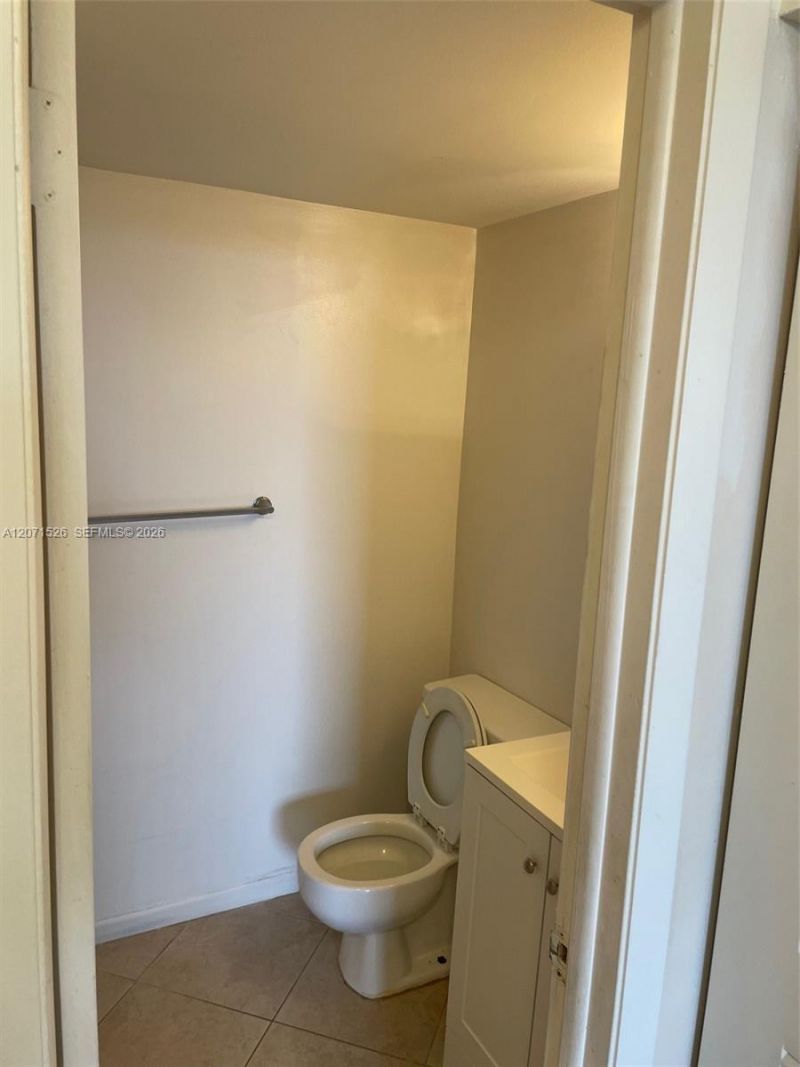 2771 Riverside Dr , Unit 517-A, Coral Springs, FL 33065 Photo