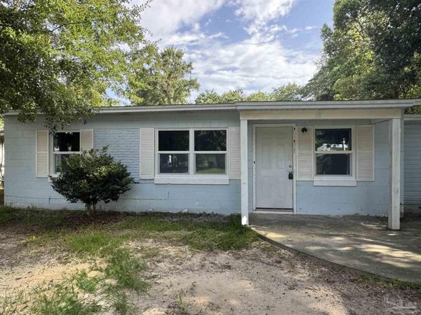 9 Besma Dr, Pensacola, FL 32506