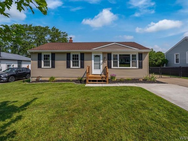 100 Burmon Drive , Orchard Park, NY 14127