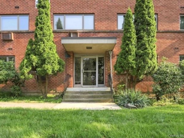 40 S Middletown Road, Unit 1, Pearl River, NY 10965