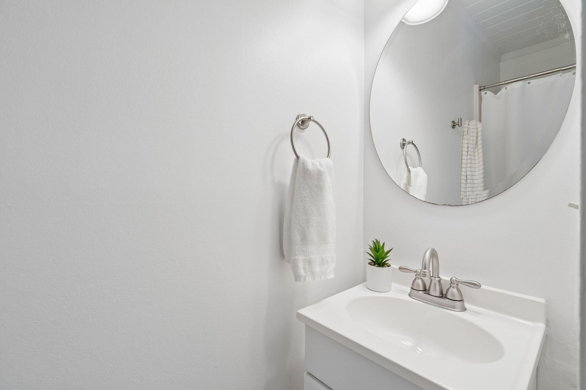 822 W Madison Avenue Photo 38