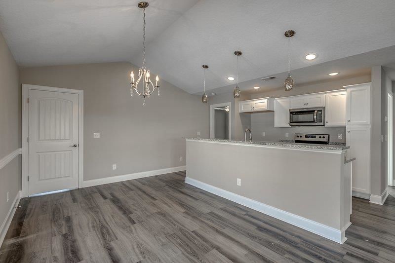 1264 Blue Moon Dr.  Photo 5