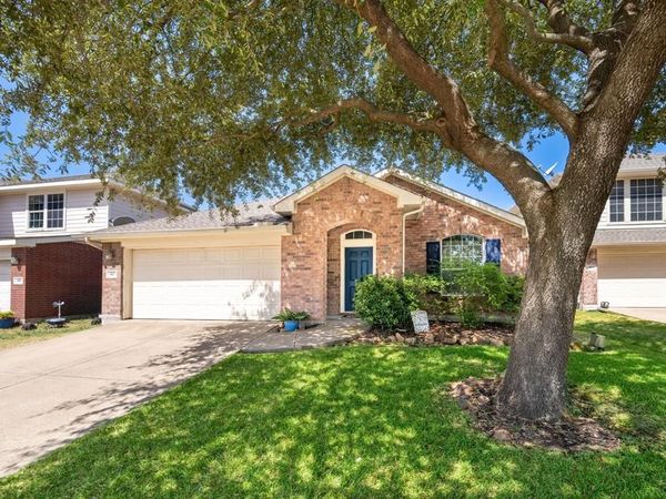 413 Tallowtree Drive, Fate, TX 75087