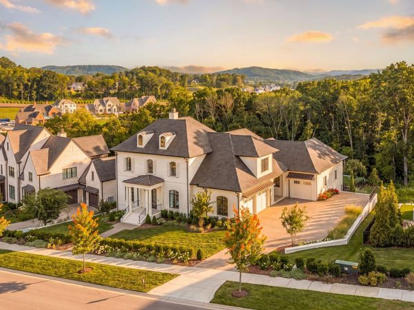 8073 Heirloom Blvd , College Grove, TN 37046