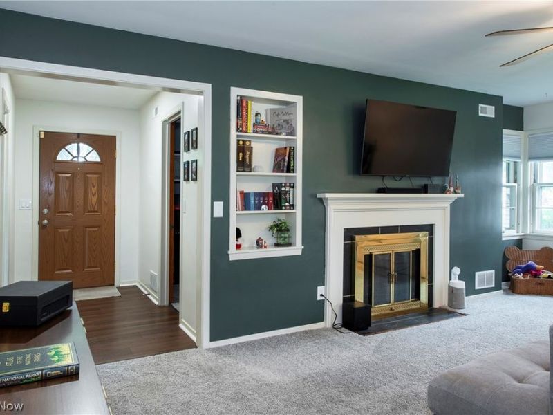 131 Edgewood Drive, Berea, OH 44017 Photo 12