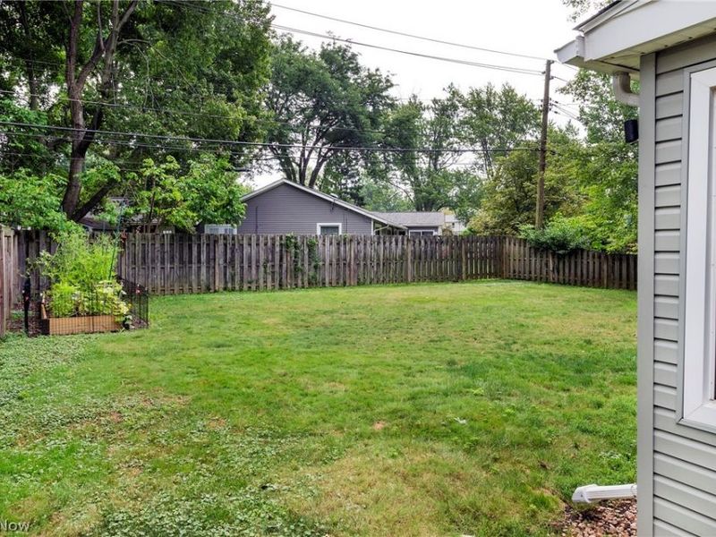 131 Edgewood Drive, Berea, OH 44017 Photo 43