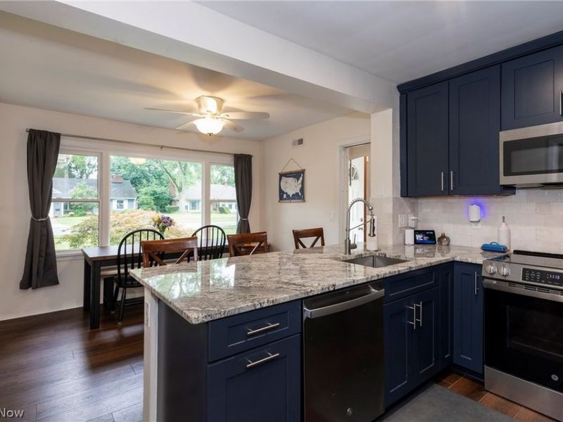 131 Edgewood Drive, Berea, OH 44017 Photo 8