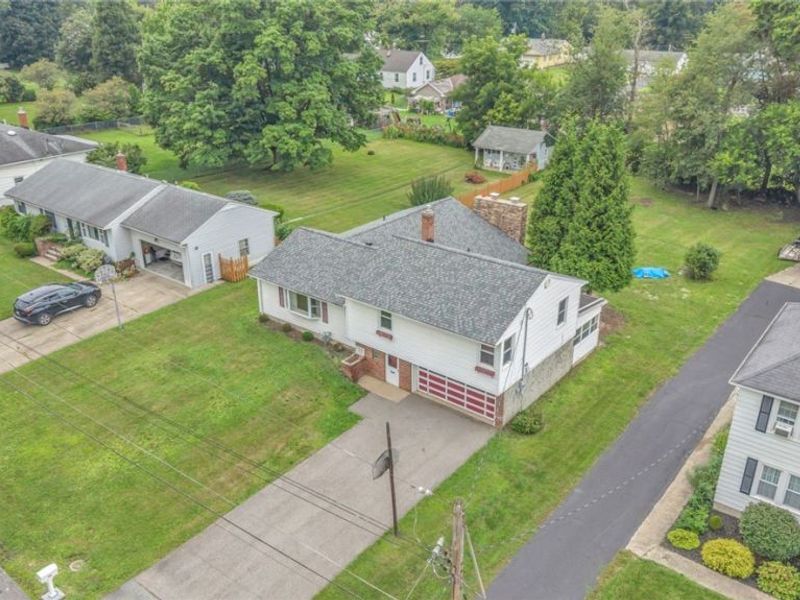 131 Yunker Court, Elyria, OH 44035 Photo 7