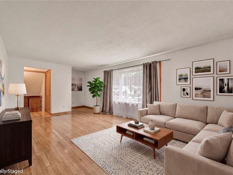131 Yunker Court, Elyria, OH 44035 Photo 8
