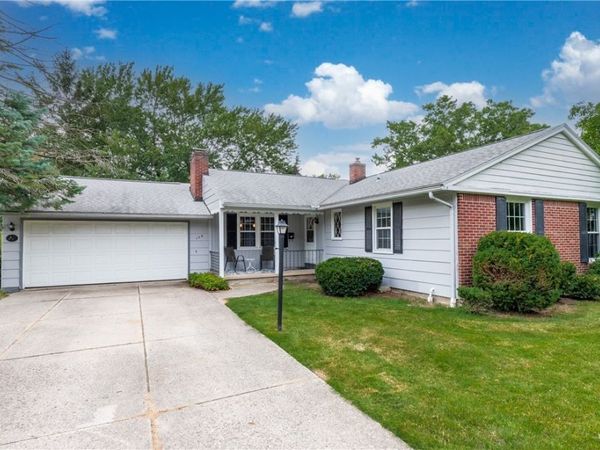 108 The Paddock , Buffalo, NY 14221