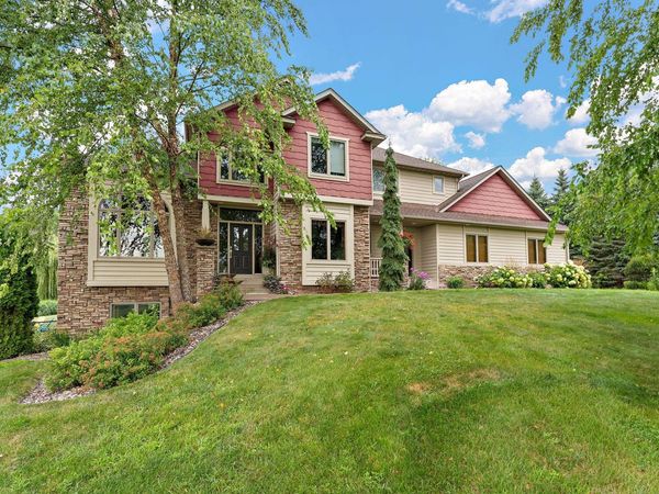 23140 Grandview Way, Lakeville, MN 55044