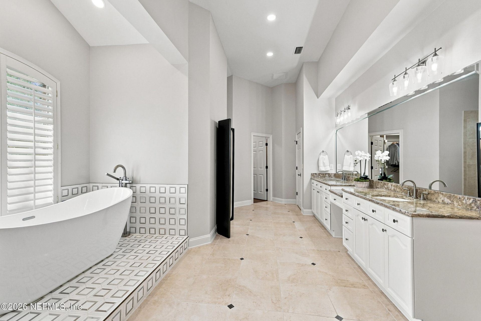7623 Hollyridge Road, Jacksonville, FL 32256 Photo