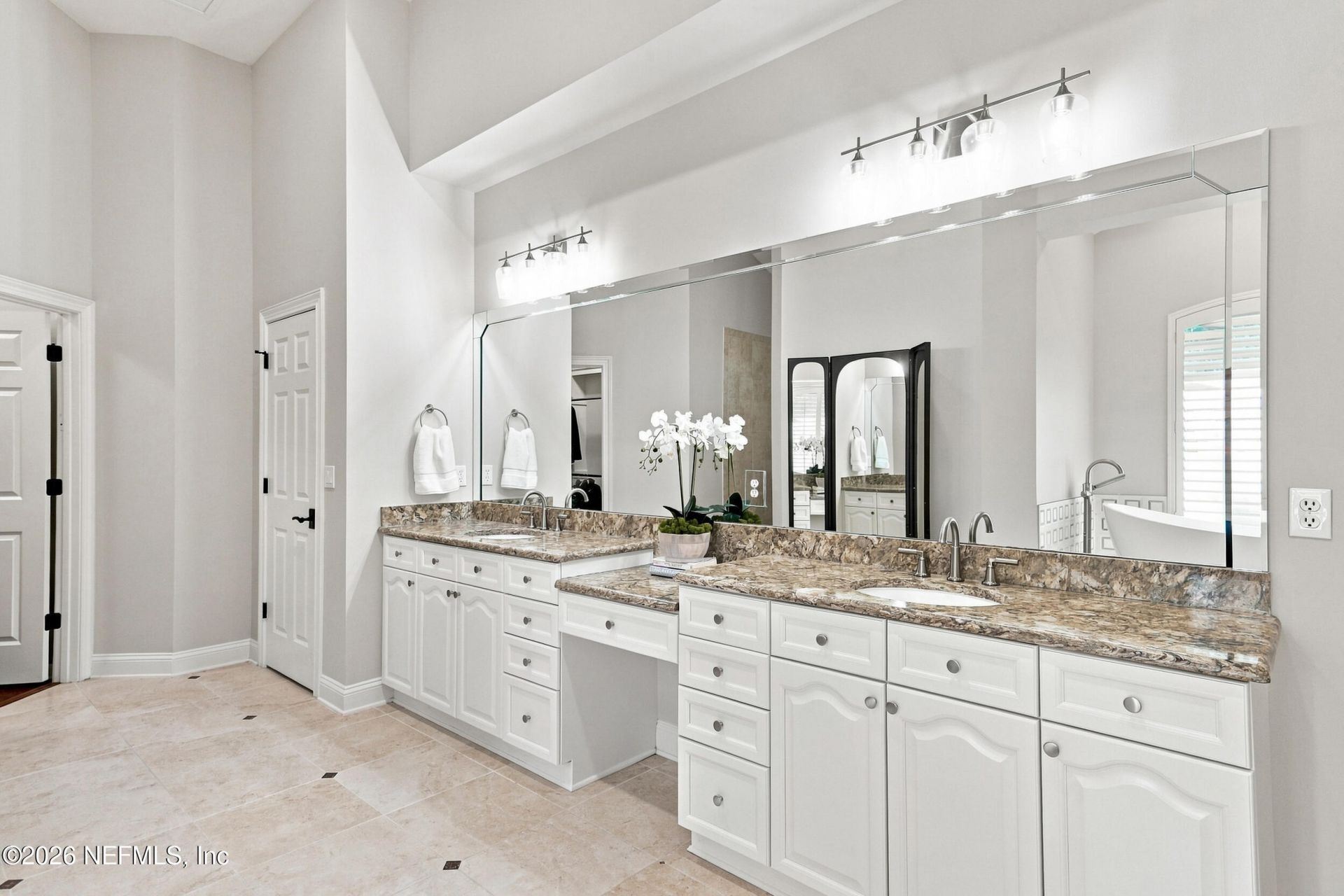7623 Hollyridge Road, Jacksonville, FL 32256 Photo