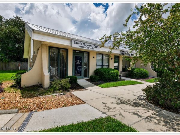 1700 WELLS Road, Unit 7, Orange Park, FL 32073