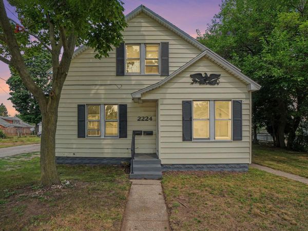2224 Denmark Street, Muskegon, MI 49441