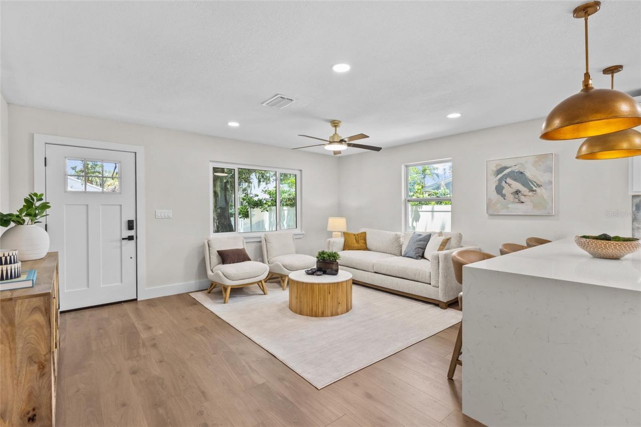 1782 Mississippi Avenue Ne, Saint Petersburg, FL 33703 Photo