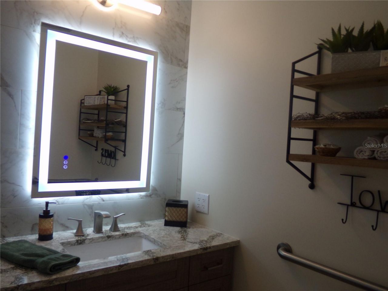 9312 Kingston Road, Bradenton, FL 34210 Photo