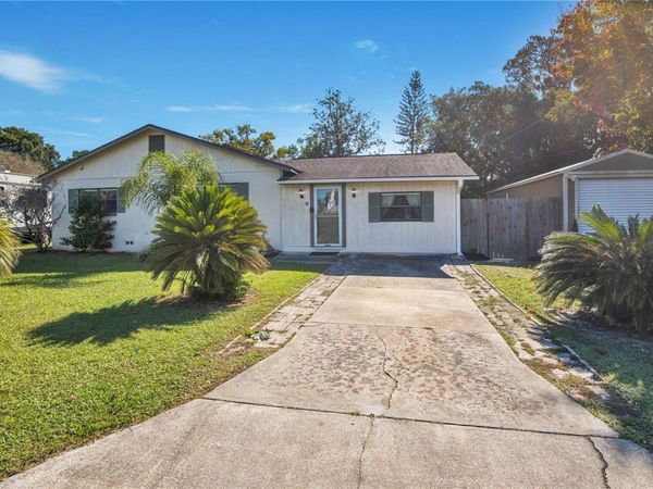 11 ASTER DRIVE , DEBARY, FL 32713