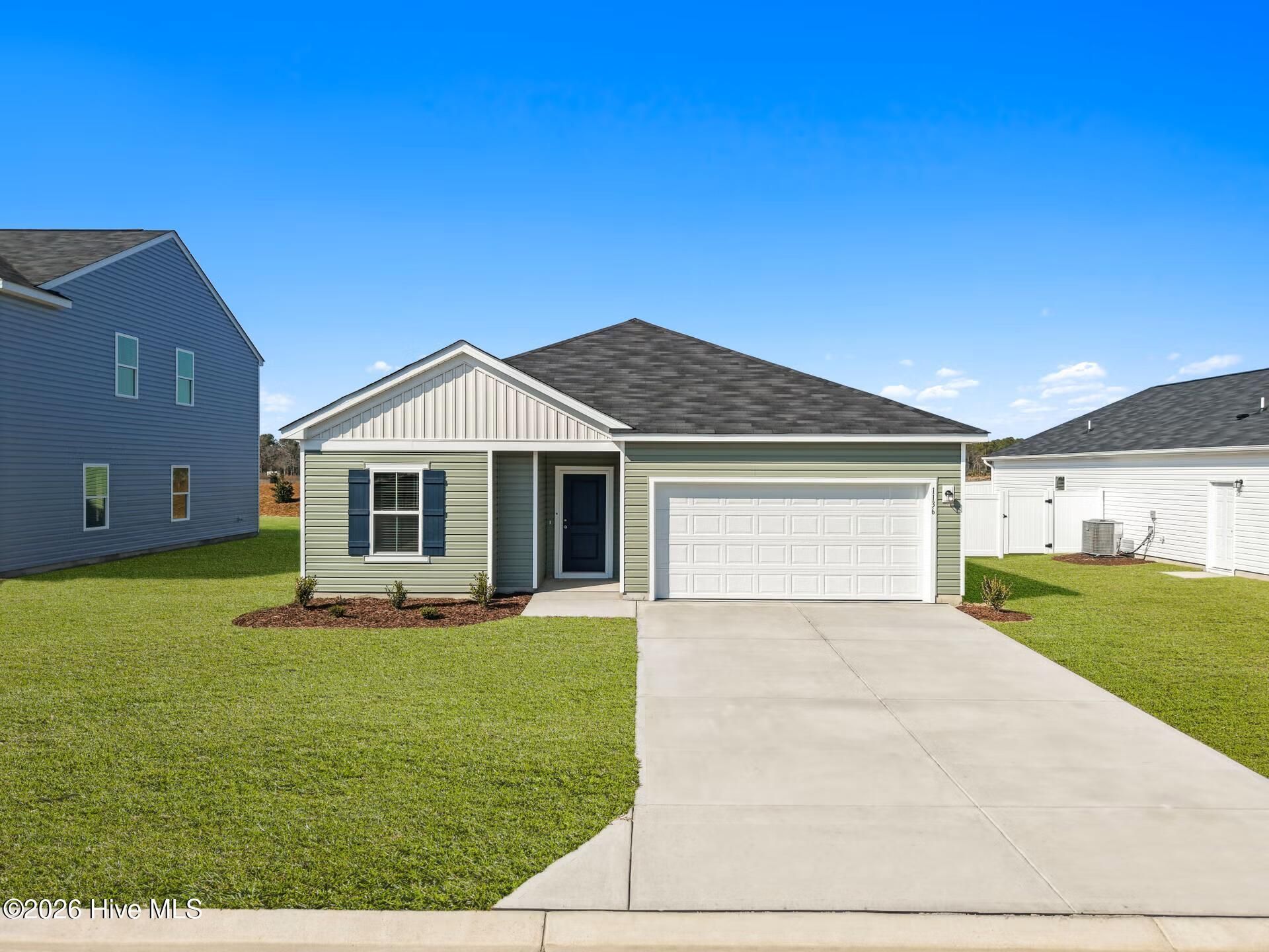 1184 Garland Lake Cir Sw, Supply, NC 28462 Main Photo