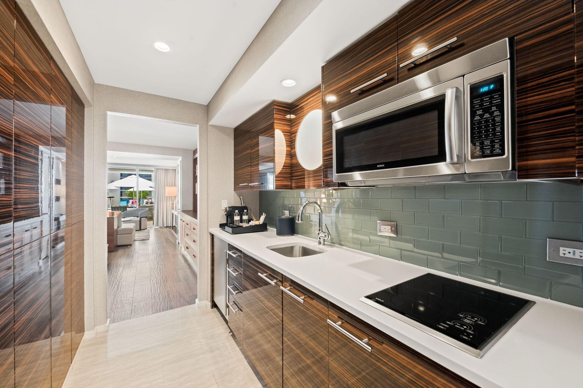 551 N Fort Lauderdale Beach Boulevard, Unit H614, Fort Lauderdale, FL 33304 Photo