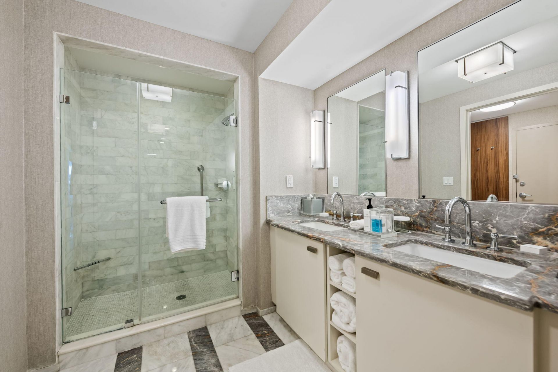 551 N Fort Lauderdale Beach Boulevard, Unit H614, Fort Lauderdale, FL 33304 Photo