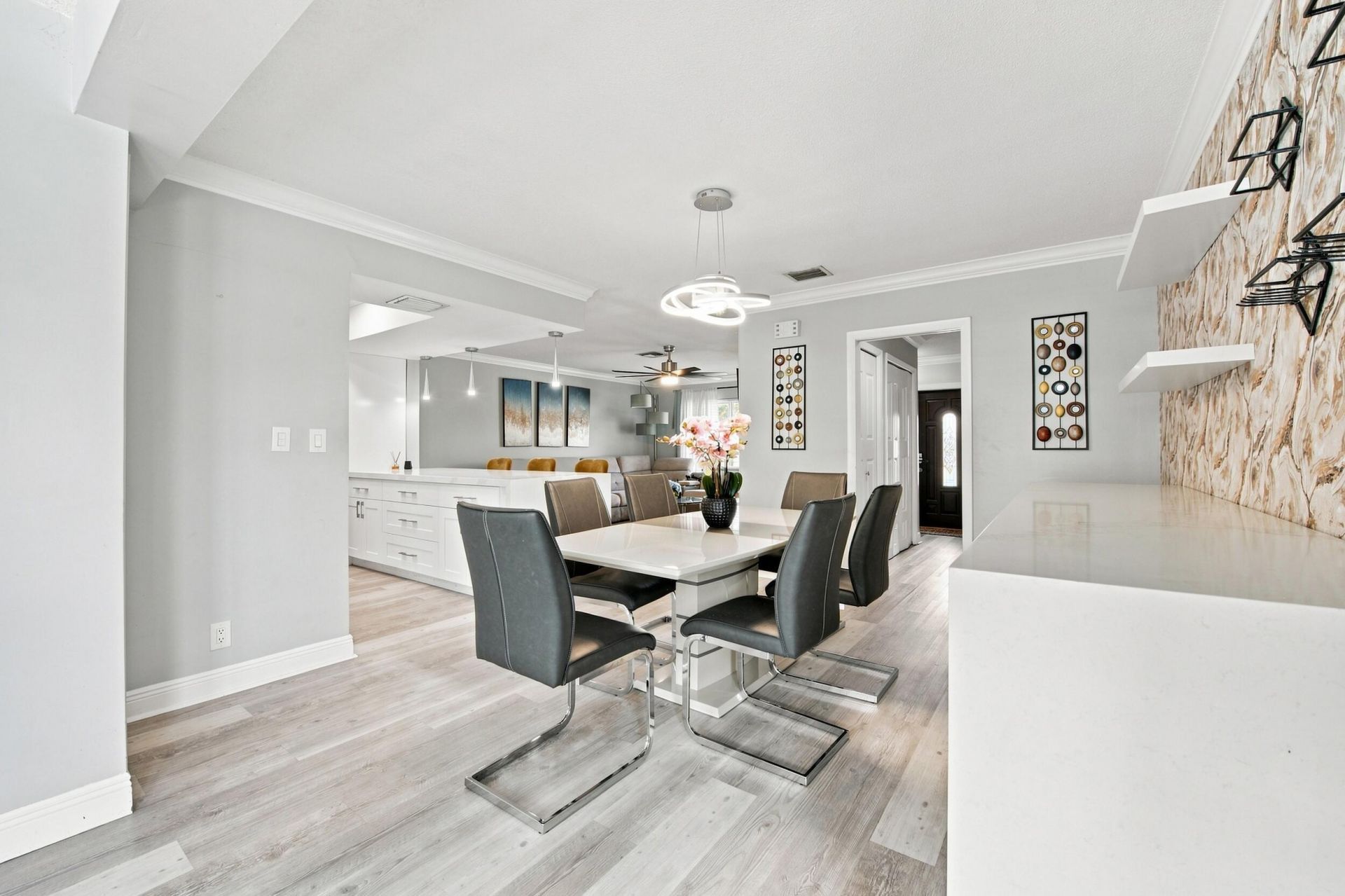 1000 W River Drive, Margate, FL 33063 Photo