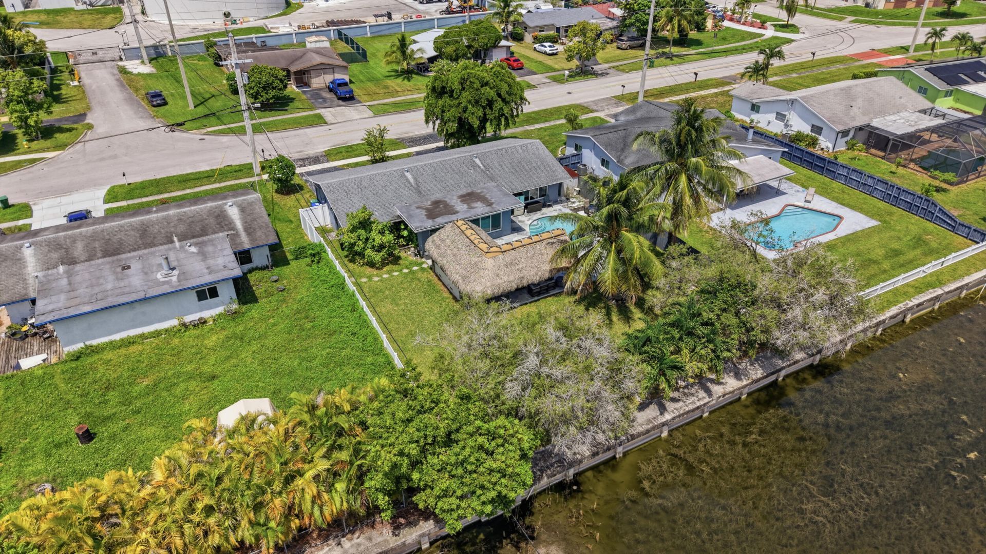 1000 W River Drive, Margate, FL 33063 Photo