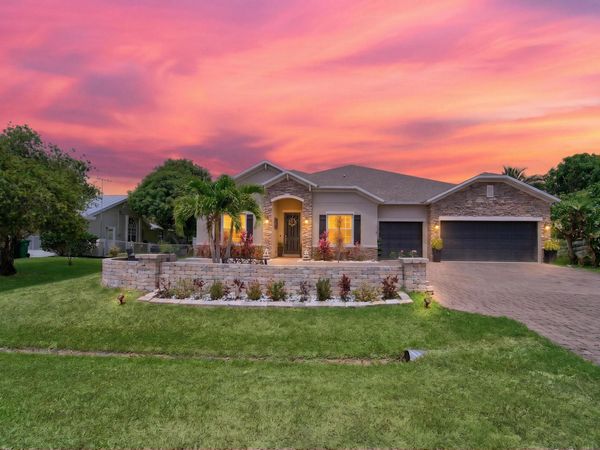 6920 NW Jorgensen Road, Port St. Lucie, FL 34983