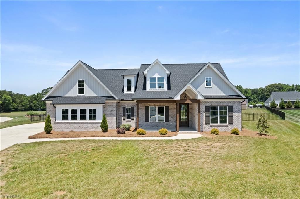 162 Meeting House Lane, Advance, NC 27006 Main Photo