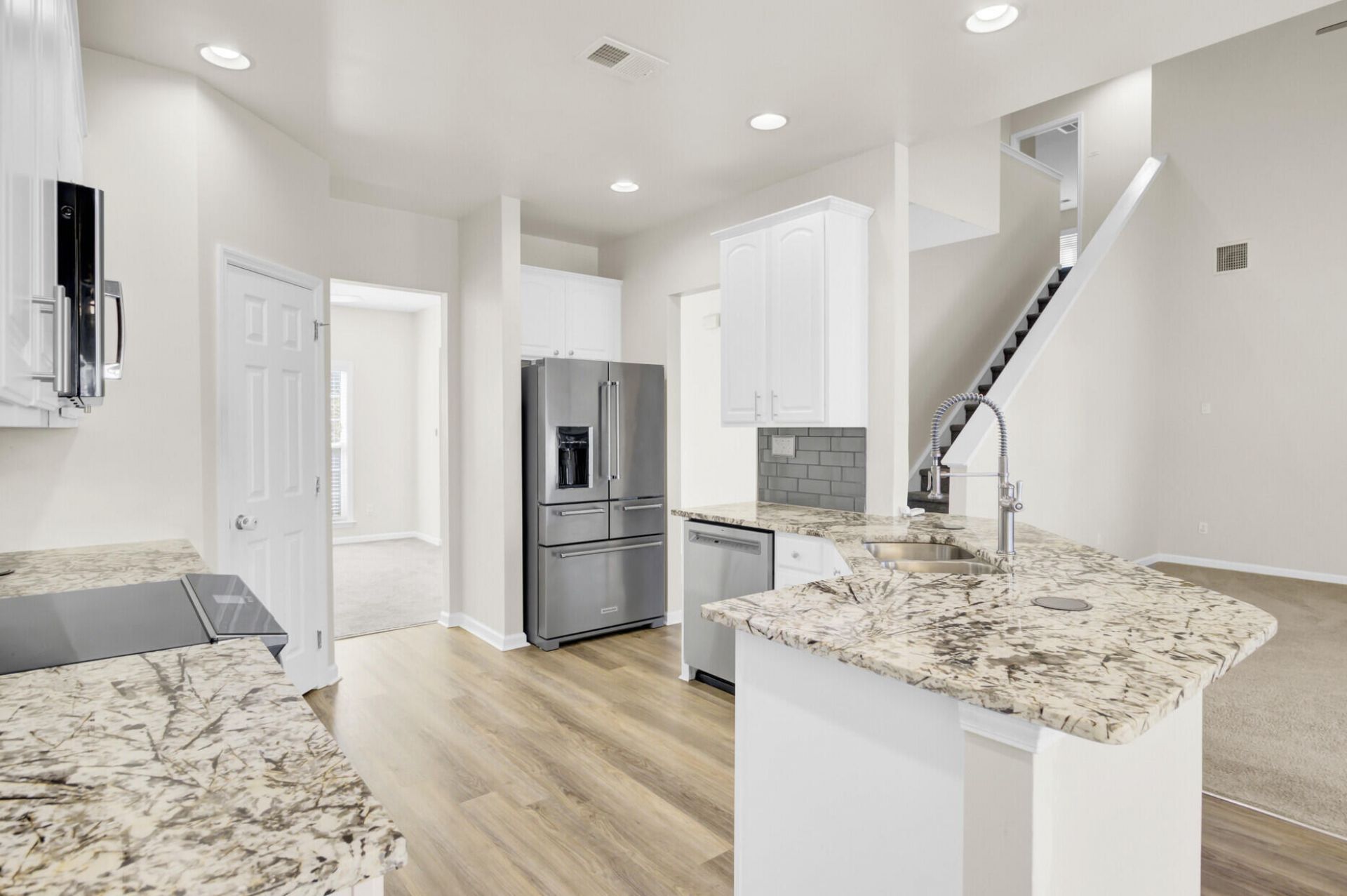 9620 Pebble Creek Photo 13