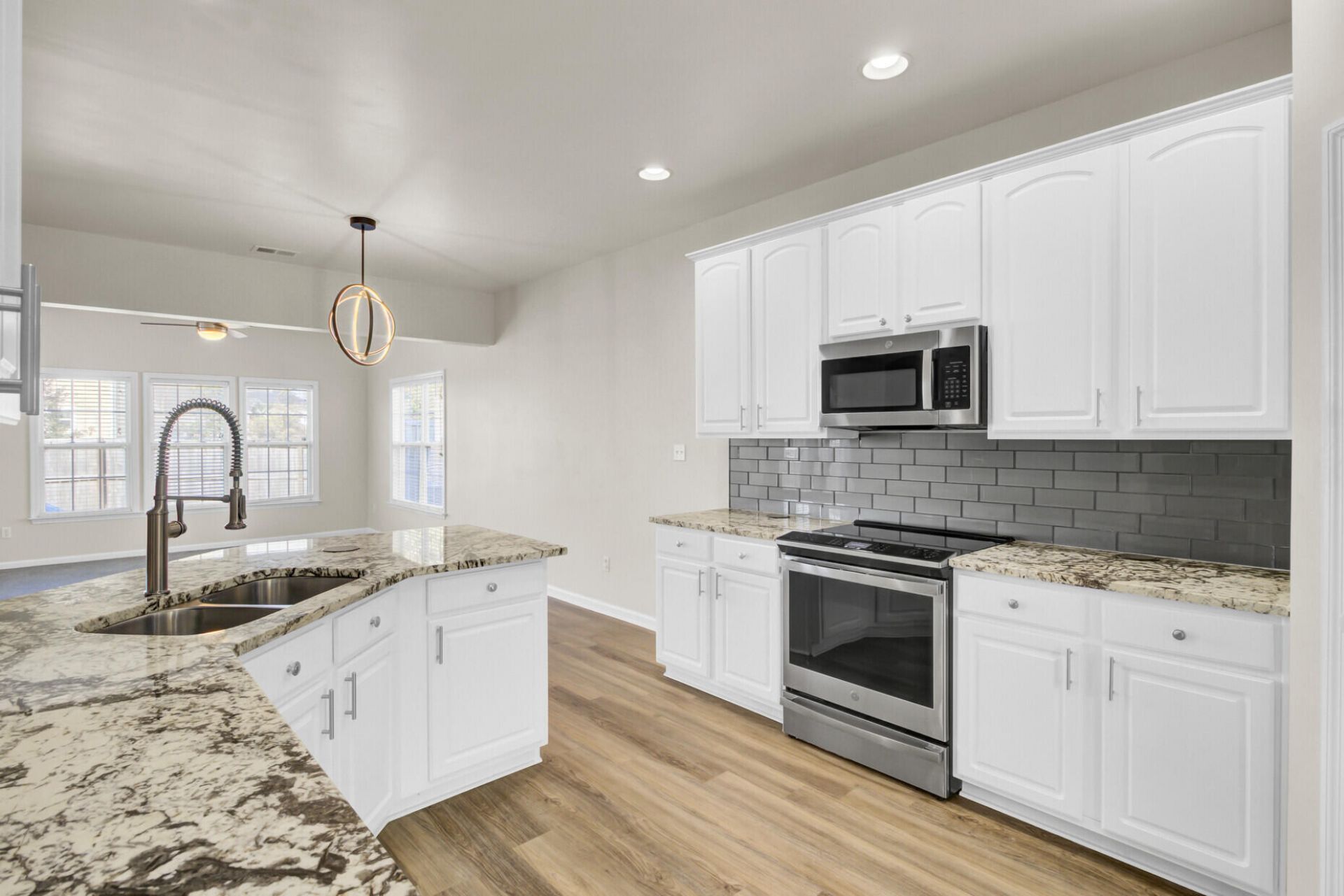 9620 Pebble Creek Photo 15