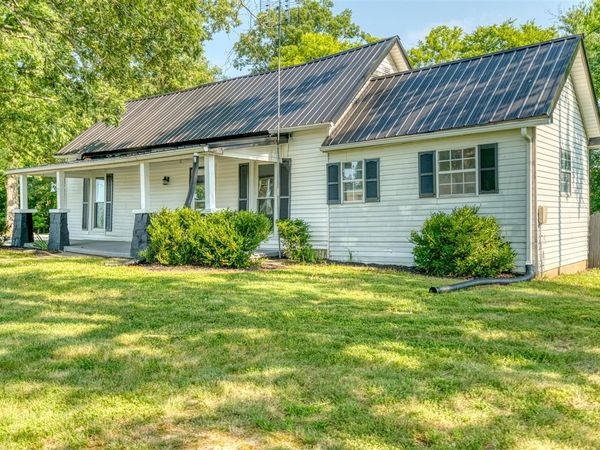380 Deerlick Road , Lewisburg, KY 42256