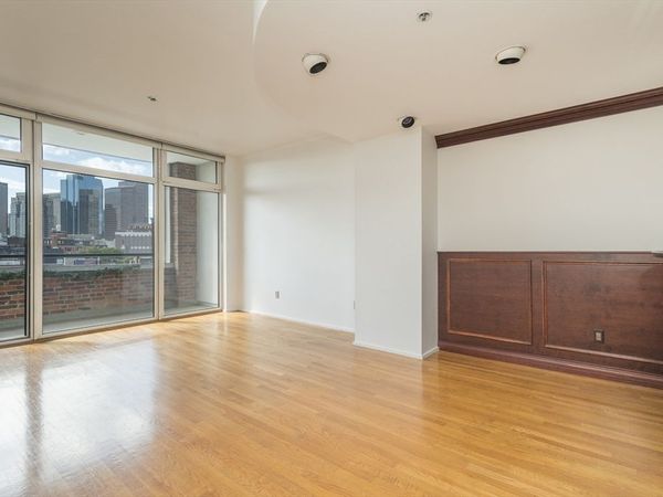 300 Commercial St, Unit 606, Boston, MA 02109