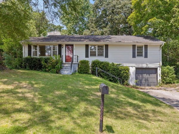 711 Emory Drive, Chattanooga, TN 37415