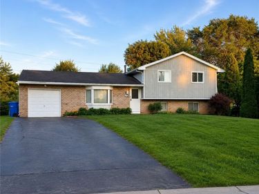 50 Kenwick Drive, Rochester, NY 14623
