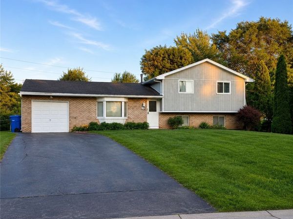 50 Kenwick Drive, Rochester, NY 14623