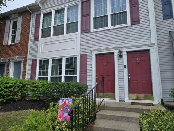 113 Gregory Ln, Franklin, NJ 08823