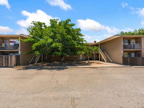 225 Virginia Street SE, Albuquerque, NM 87108